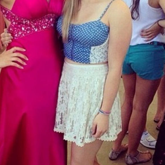 American Eagle Lace Skirt - Picture 6 of 7